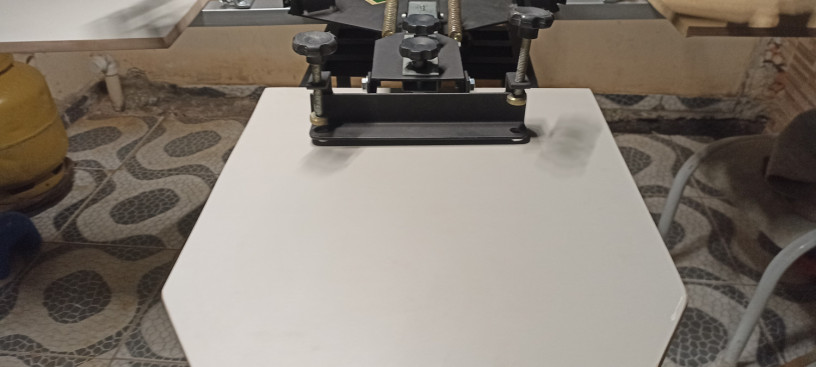 carrossel-serigrafico-6-garras-e-4-bercos-giratorios-big-3